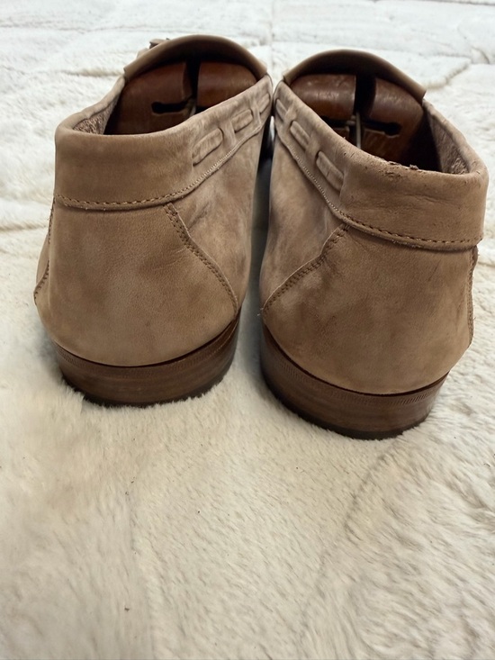 Like NEW! $895 Ferragamo Tan Cream Suede Nubuck Kiltie Fringe Tassel Loafers 105 main image 6